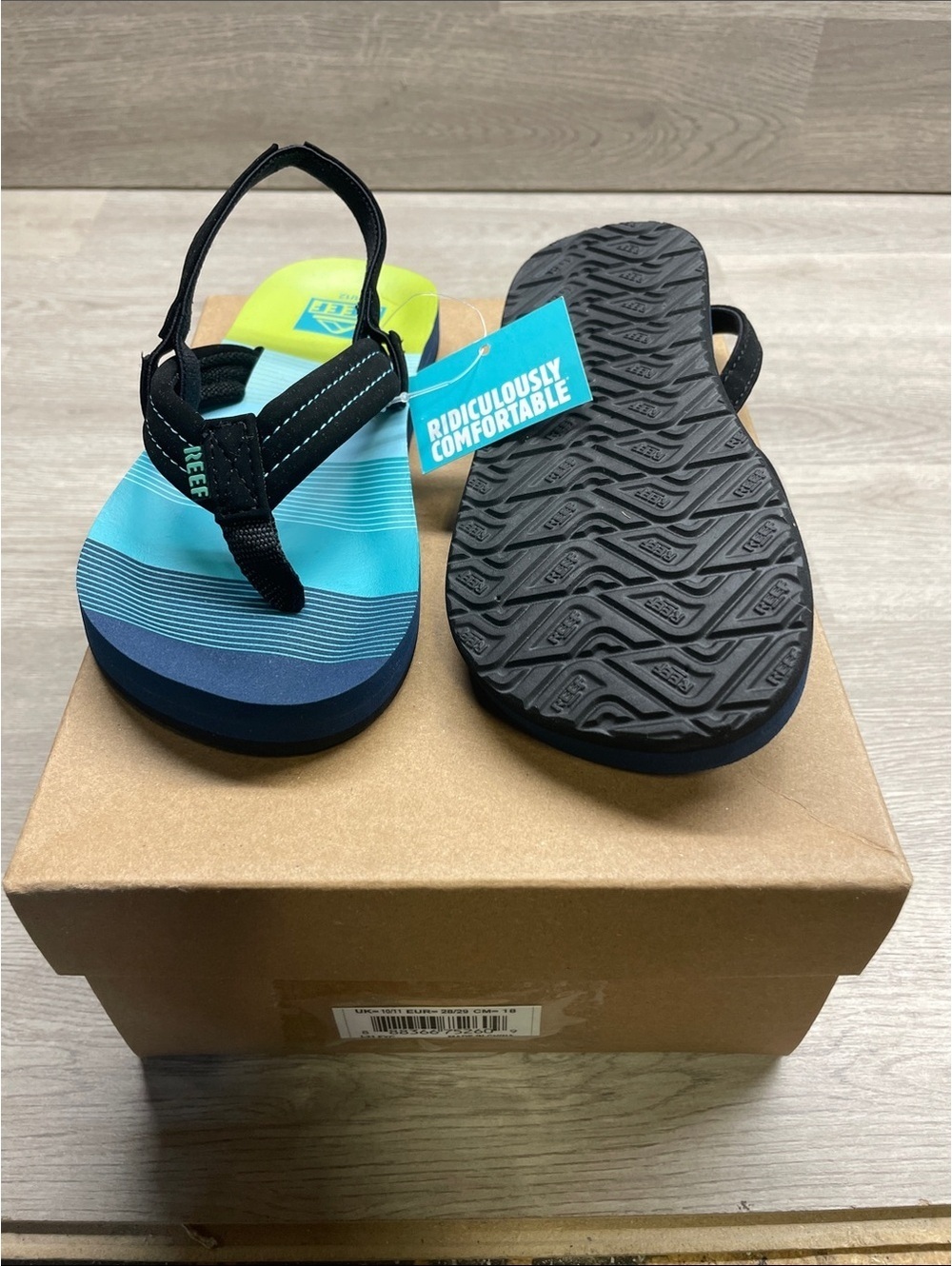 Reef Kids Black & Blue Gradient Sandals - Comfortable Youth Flip Flops #106